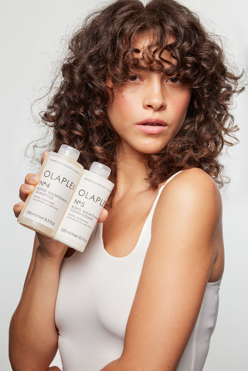 How to Diffuse Your Hair for Defined Curls or Waves OLAPLEX Inc