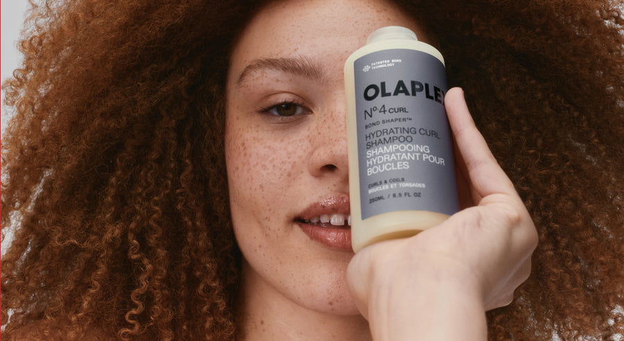 How to Diffuse Your Hair to Create Waves or Curls