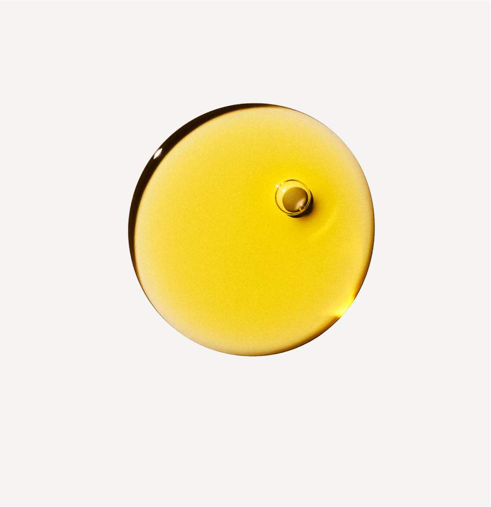 survoler

OLAPLEX N°.7 bonding oil™ substance visqueuse sur fond blanc